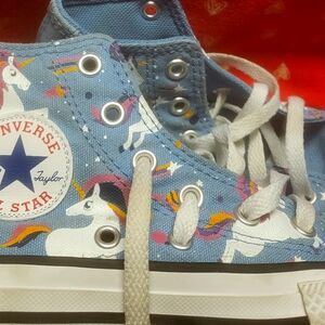 Size 11 KIDS UNICORN CONVERSE